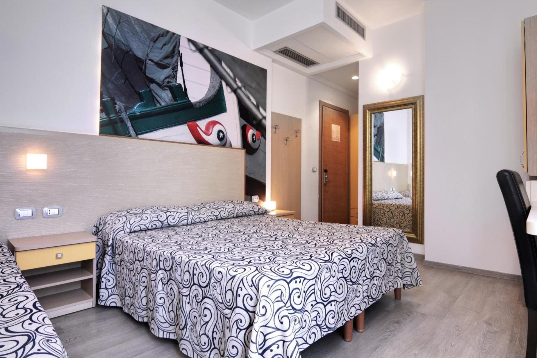 Family Room,1749072212:JPEG